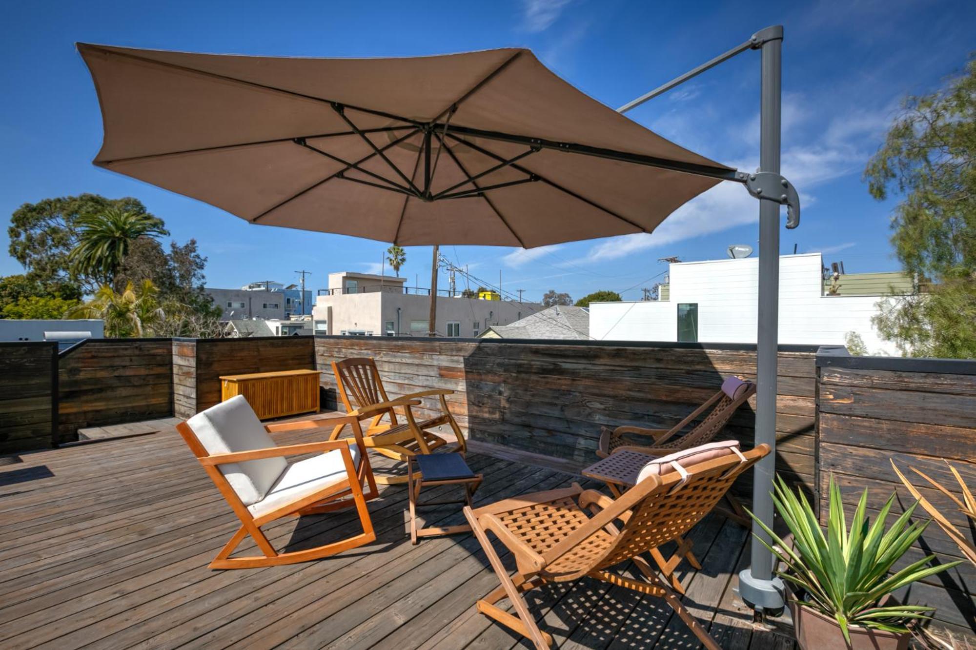 Venice By Artspace Locations * Los Angeles